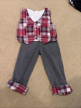 Kids Red Plaid Vest & Black Houndstooth Pants Matching Set- 24 Months